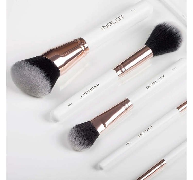 INGLOT PLAYINN MAKEUP BRUSH 208