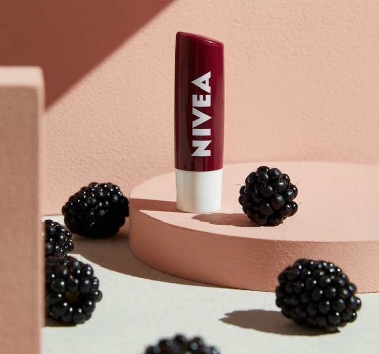 NIVEA CARE LIPSTICK BLACKBERRY SHINE 4.8G