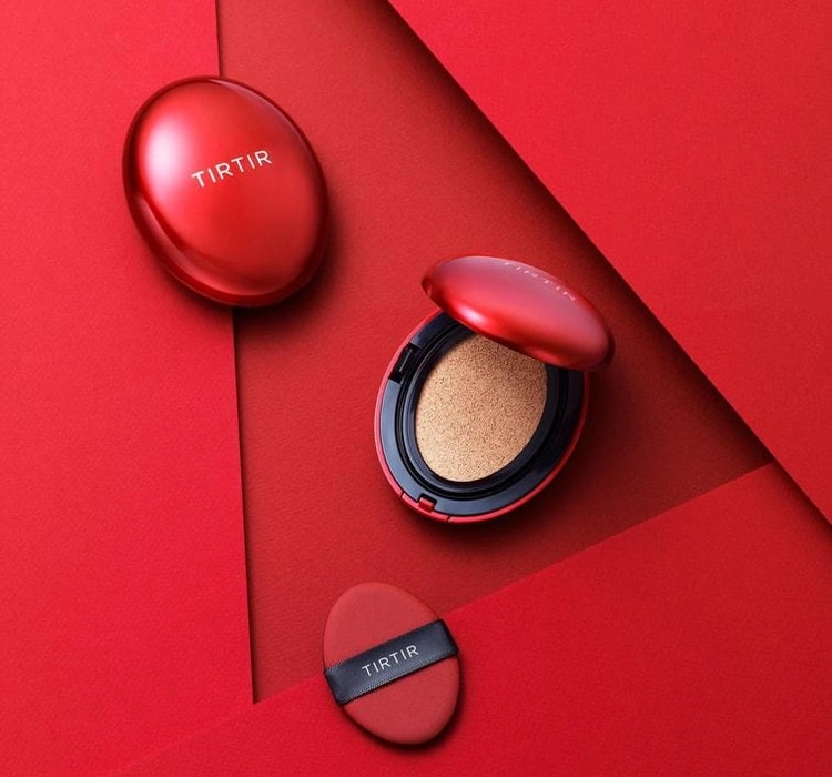 TIRTIR Mask Fit Red Cushion SPF 40 PA++ long-lasting compact foundation 21N Ivory 18g