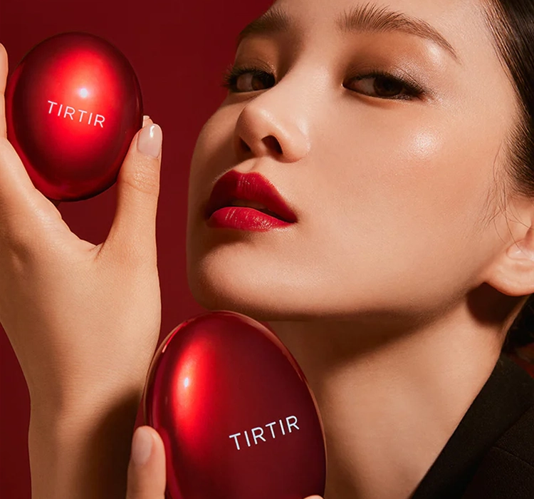 TIRTIR Mask Fit Red Cushion SPF 40 PA++ long-lasting compact foundation 21N Ivory 18g