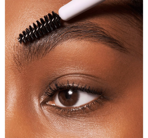 ESSENCE EYEBROW BRUSH 01 BROW GAME CHANGER