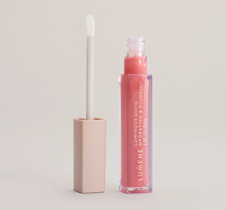 LUMENE ILLUMINATING AND MOISTURIZING LIP GLOSS 6 SOFT PINK 5ML