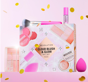 Makeup Revolution Cloud Blush & Glow Makeup Set