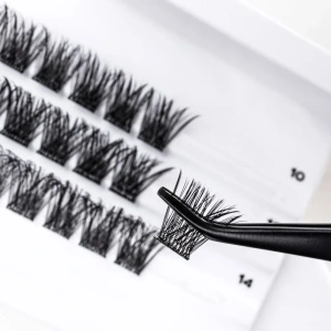 Lash Brow Press&Go Self-Adhesive Party Fever Lashes