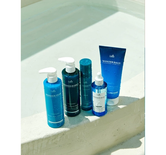 LA'DOR WONDER TEAR MOISTURIZING CONDITIONER FOR DRY AND FRIZZY HAIR 250ML