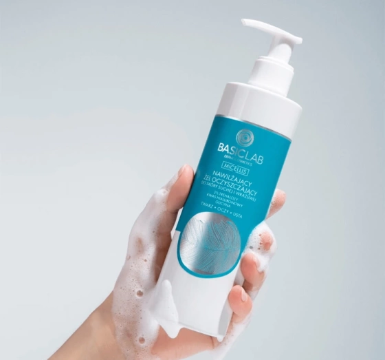 BASICLAB MICELLIS CLEANSING GEL FOR DRY & SENSITIVE SKIN 300ML
