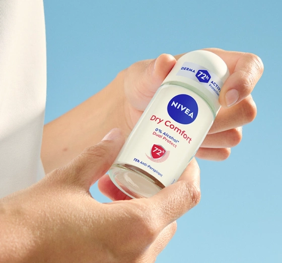 NIVEA Dry Comfort 72h Protection Roll-On Antiperspirant 50ml