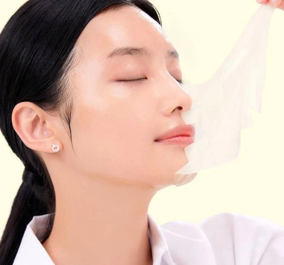 Click on photo to zoom it Mediheal Vitamin C Brightening and Moisturising Sheet Mask 24ml