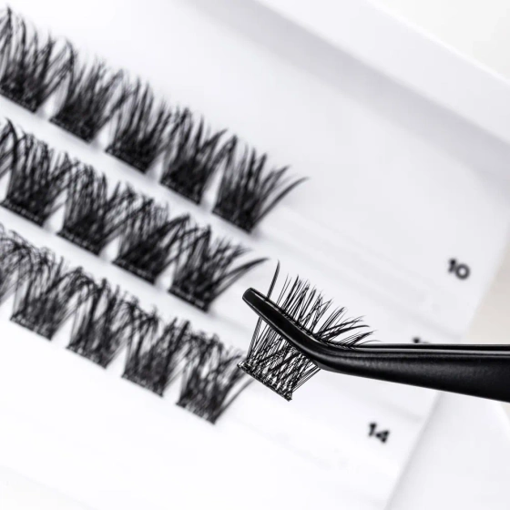 Lash Brow Press&Go Self-Adhesive Party Fever Lashes