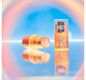 Essence Baby Got Holo Glow highlighter stick 10 Holy Apricotly 5g