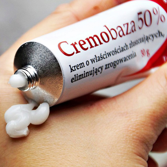 CREMOBAZA 50% CREAM WITH EXFOLIATING PROPERTIES 30 GRAMS