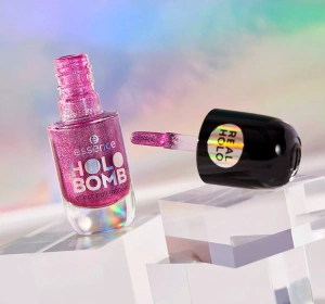 ESSENCE HOLO BOMB NAIL POLISH 02 HOLO MOLY 8ML