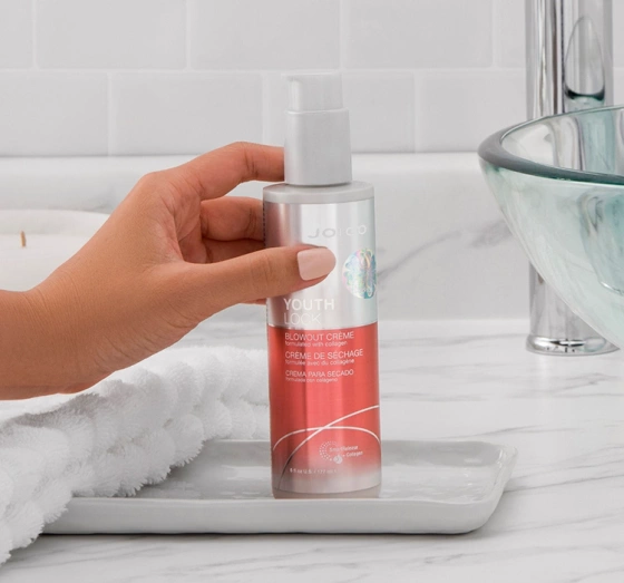 Click on photo to zoom it JOICO YOUTHLOCK CREAM FOR MATURE HAIR 177ML