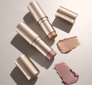 Eveline Wonder Show stick highlighter 02 Golden Hour 8g