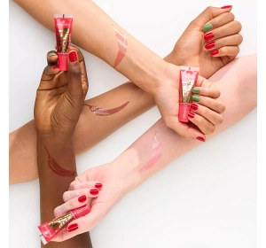 Essence Chili Bomb Plumping Lip Gloss 01 Strawberry Salsa 10 ml