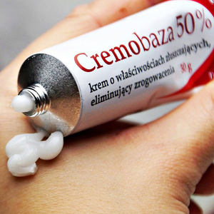 CREMOBAZA 50% CREAM WITH EXFOLIATING PROPERTIES 30 GRAMS