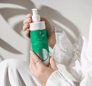 BASICLAB MICELLIS CLEANSING GEL FOR OILY AND SENSITIVE SKIN 300ML