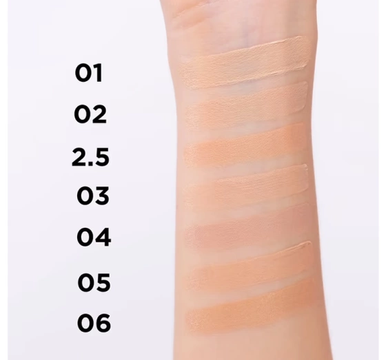 EVELINE LIQUID CAMOUFLAGE CONCEALER WITH HYALURONIC ACID  02 LIGHT VANILLA 7ML