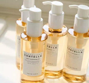 SKIN1004 Centella Light Cleansing Light Facial Cleansing Oil 200ml