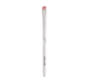 WET N WILD ESSENTIAL SMALL EYESHADOW BRUSH MAKEUP BRUSH